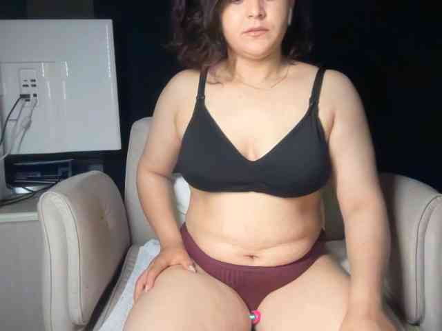 ema-love webcam