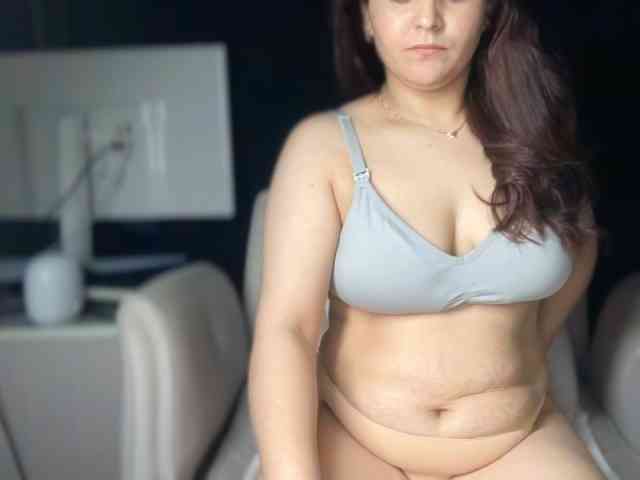 ema-love webcam