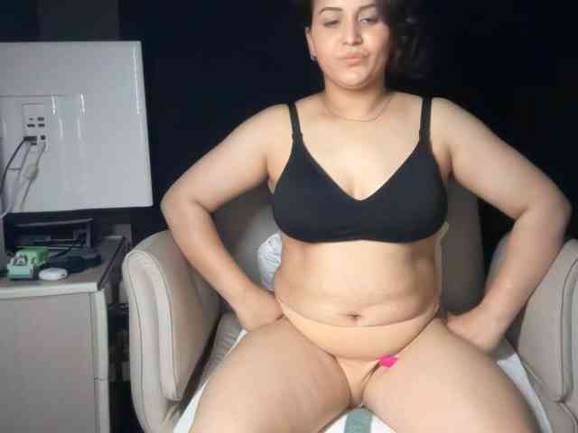 ema-love webcam