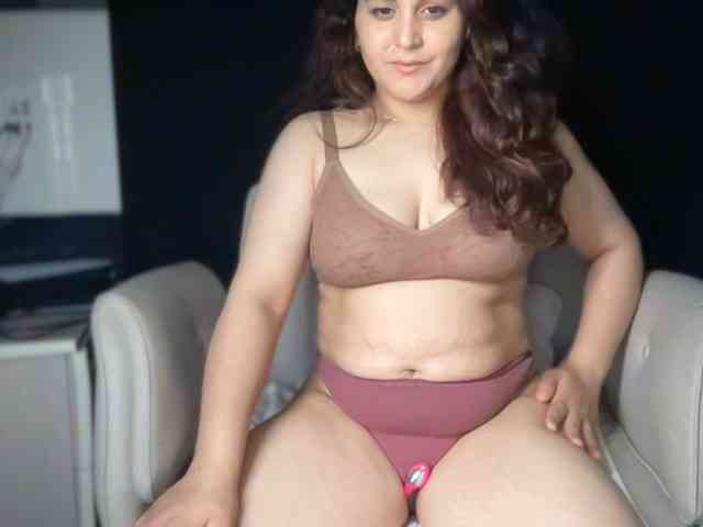 ema-love webcam