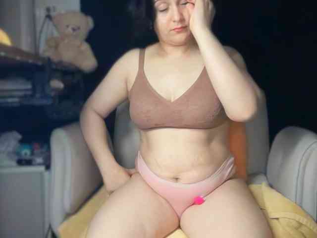 ema-love webcam