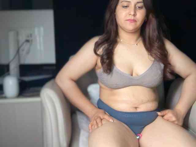 ema-love webcam