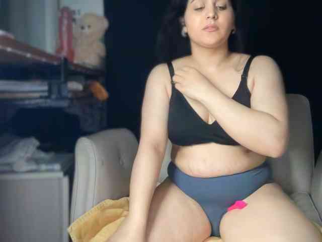 ema-love webcam