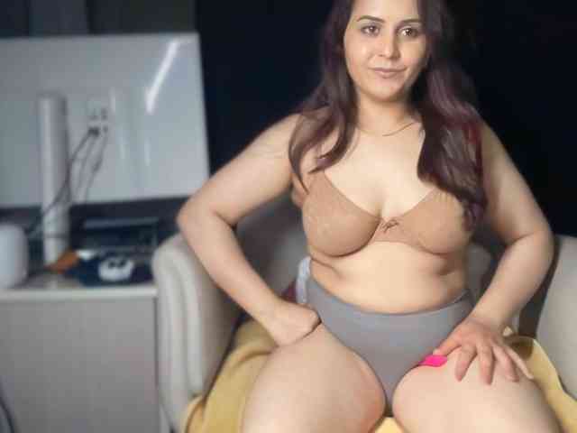 ema-love webcam
