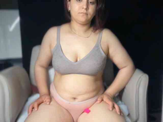 ema-love webcam