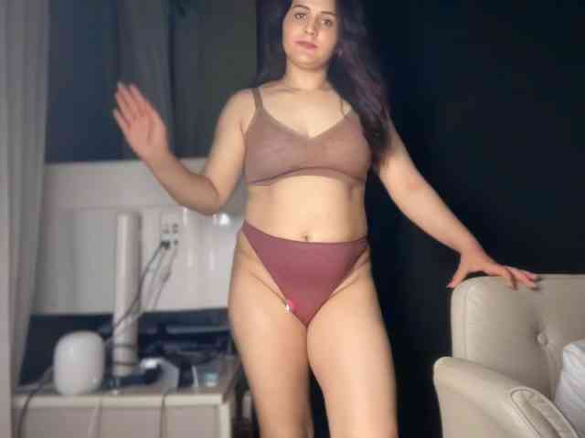 ema-love webcam