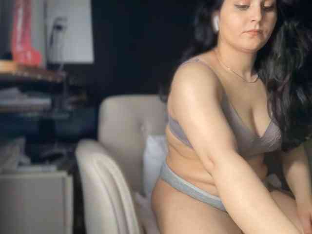 ema-love webcam