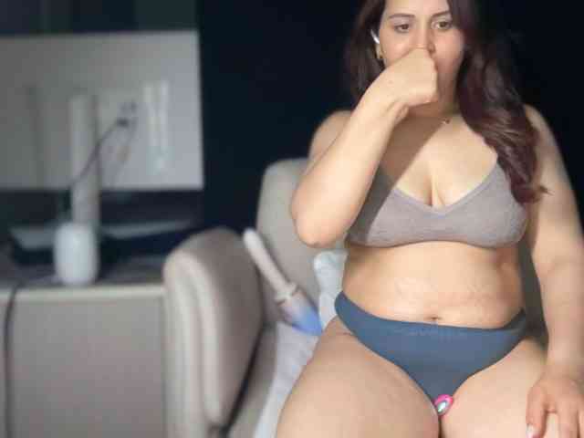 ema-love webcam