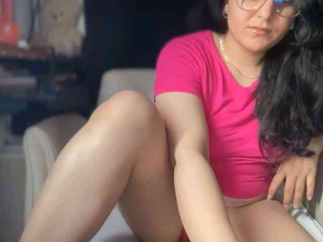 ema-love webcam