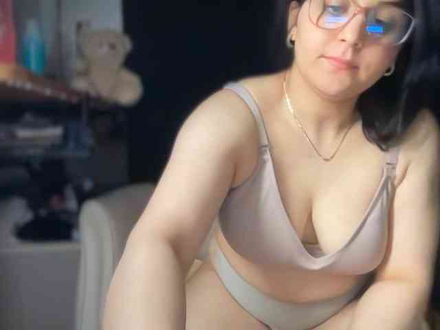 ema-love webcam