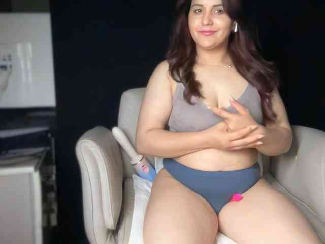 ema-love webcam