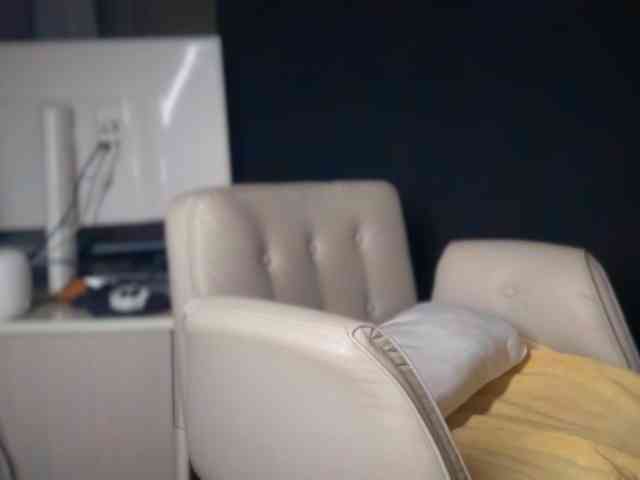ema-love webcam