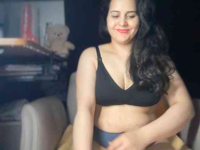 ema-love webcam