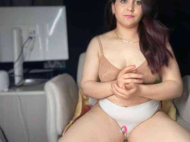 ema-love webcam