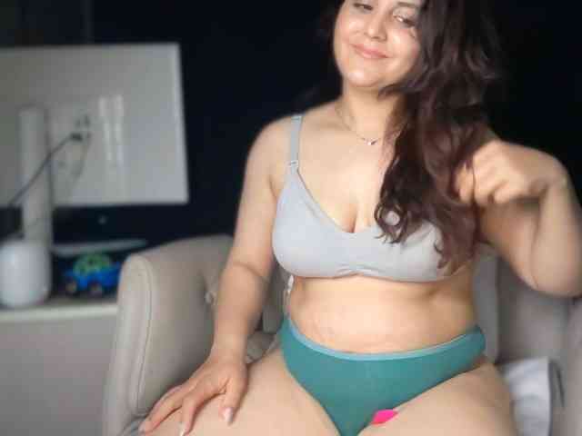 ema-love webcam