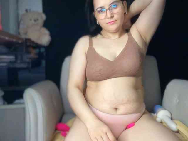 ema-love webcam