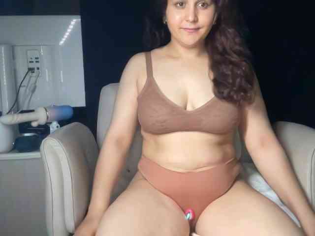 ema-love webcam