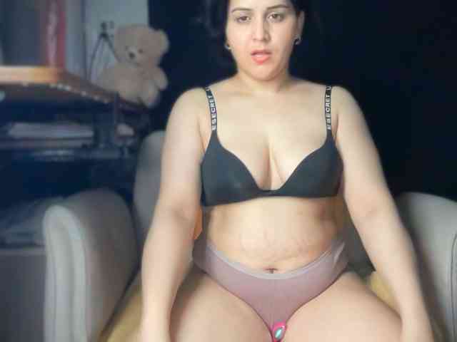 ema-love webcam