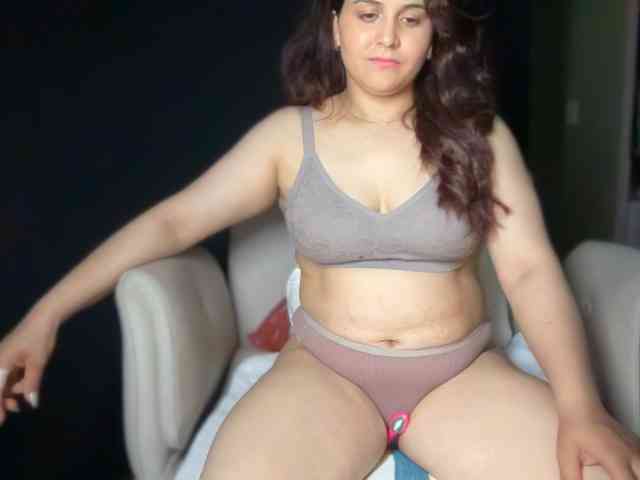 ema-love webcam