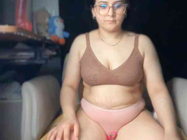 ema-love webcam