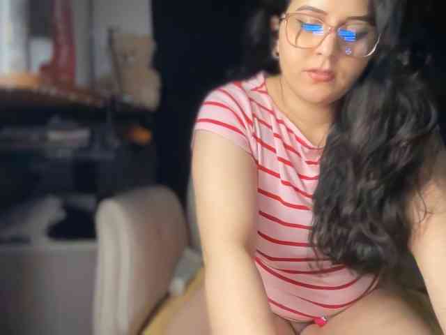 ema-love webcam