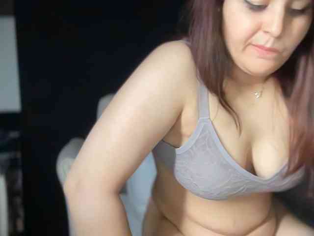 ema-love webcam