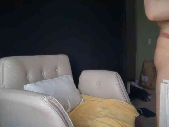 ema-love webcam