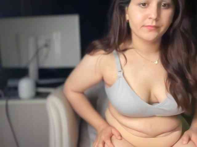 ema-love webcam