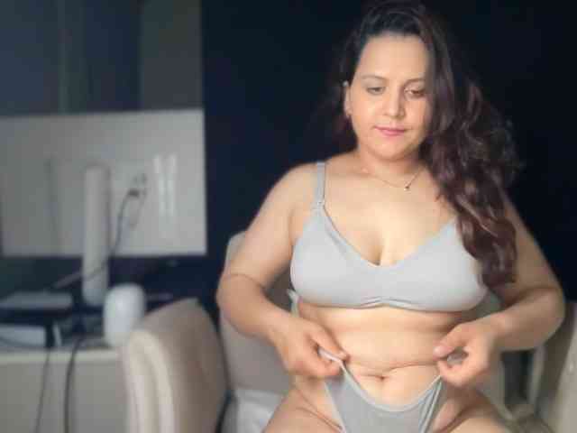 ema-love webcam