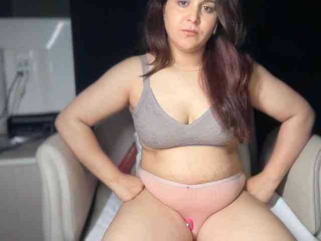 ema-love webcam