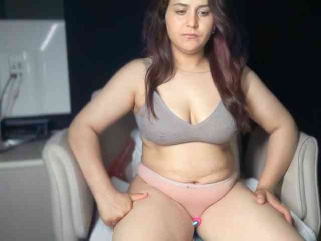 ema-love webcam