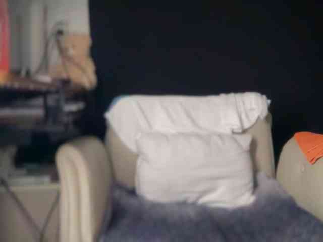 ema-love webcam