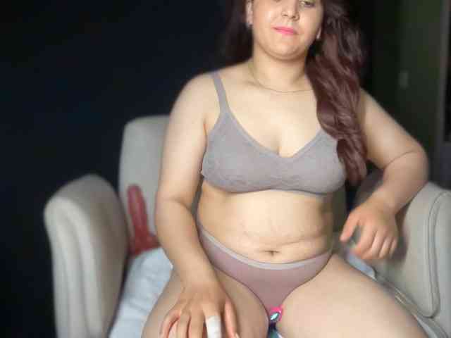 ema-love webcam