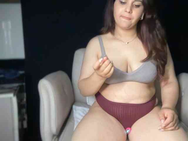 ema-love webcam