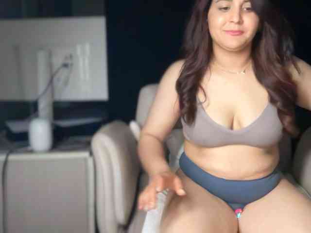 ema-love webcam