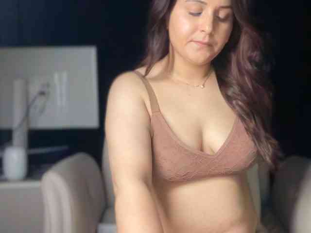 ema-love webcam