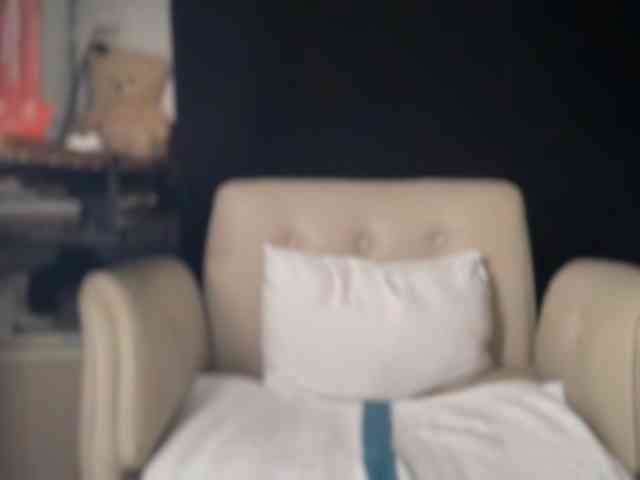 ema-love webcam