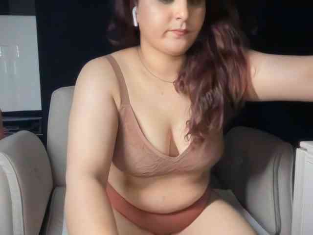 ema-love webcam