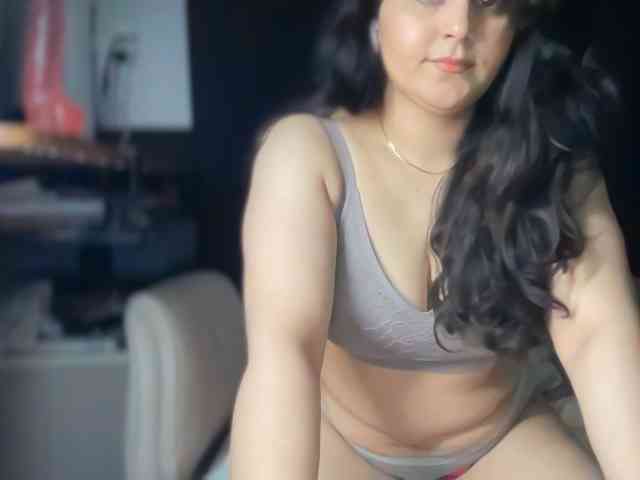 ema-love webcam