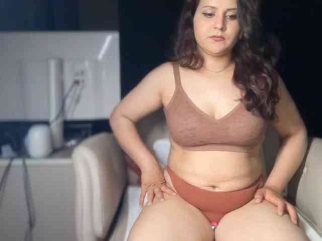 ema-love webcam