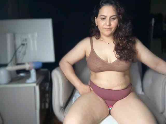 ema-love webcam