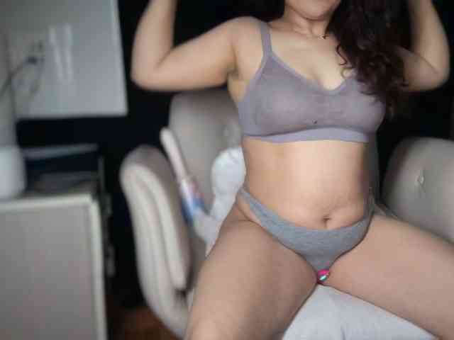 ema-love webcam