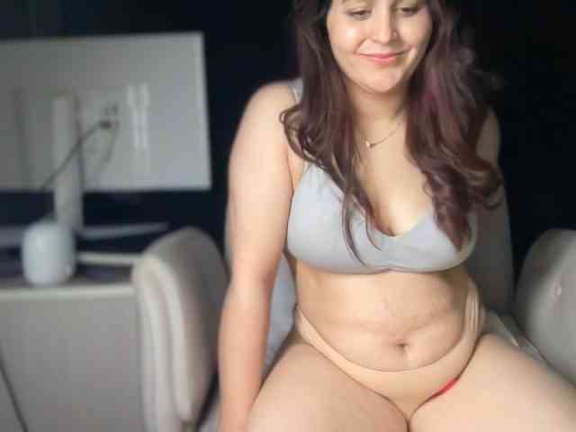 ema-love webcam