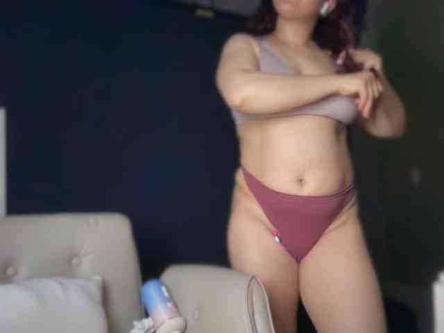 ema-love webcam