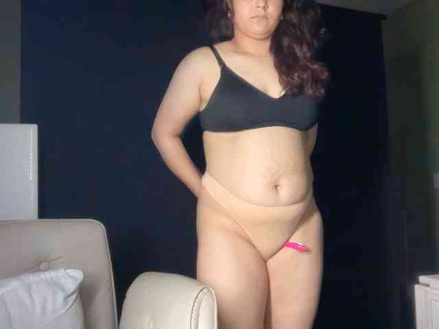 ema-love webcam