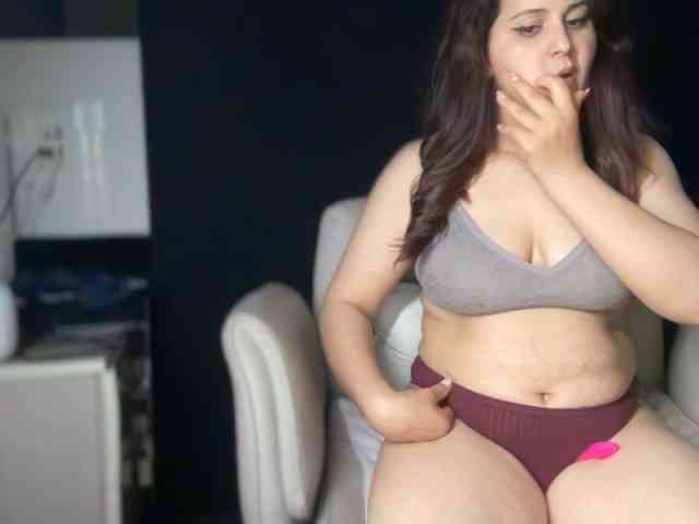 ema-love webcam