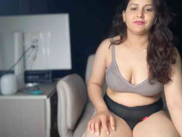 ema-love webcam