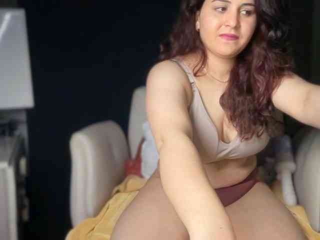 ema-love webcam