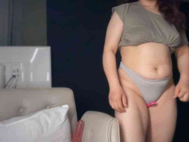 ema-love webcam