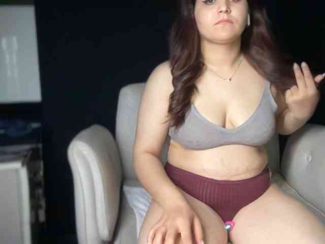ema-love webcam